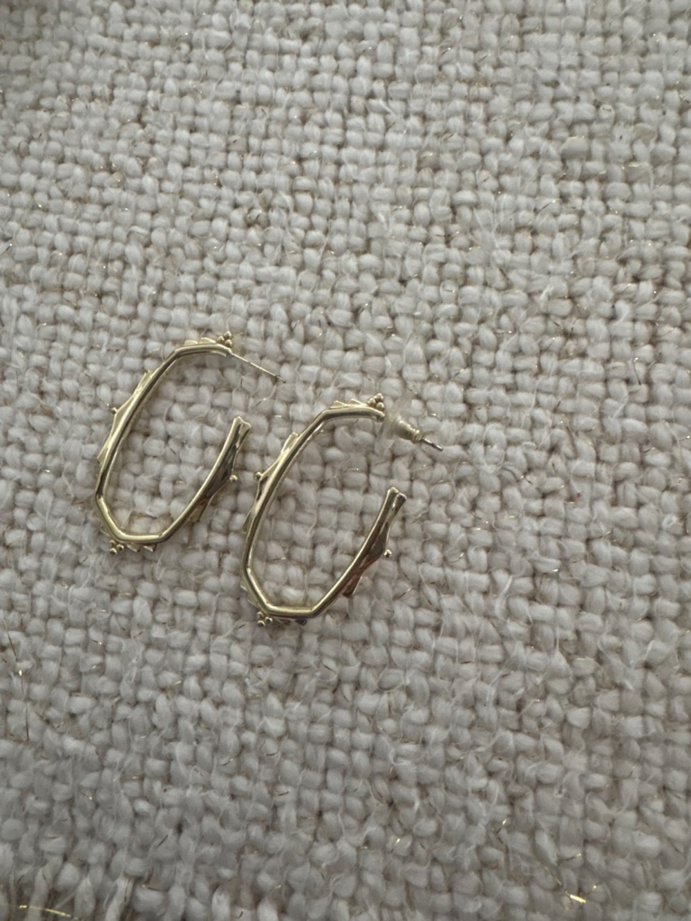 Kendra Scott- Baroque Ella Hoop Earrings- Gold - Picture 2 of 2